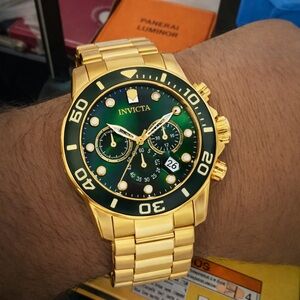 Invicta Men’s Pro Diver Chronograph Stainless Steel Watch in Gold w Green Dial